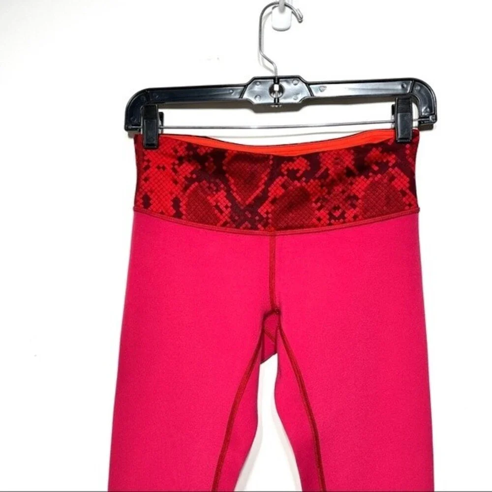 Lululemon Wunder Under Pant III (Reversible) Cranberry / Alarming 4